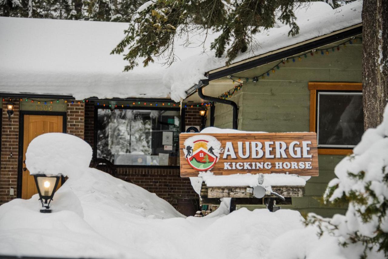 Auberge Kicking Horse Guest House Golden Zewnętrze zdjęcie